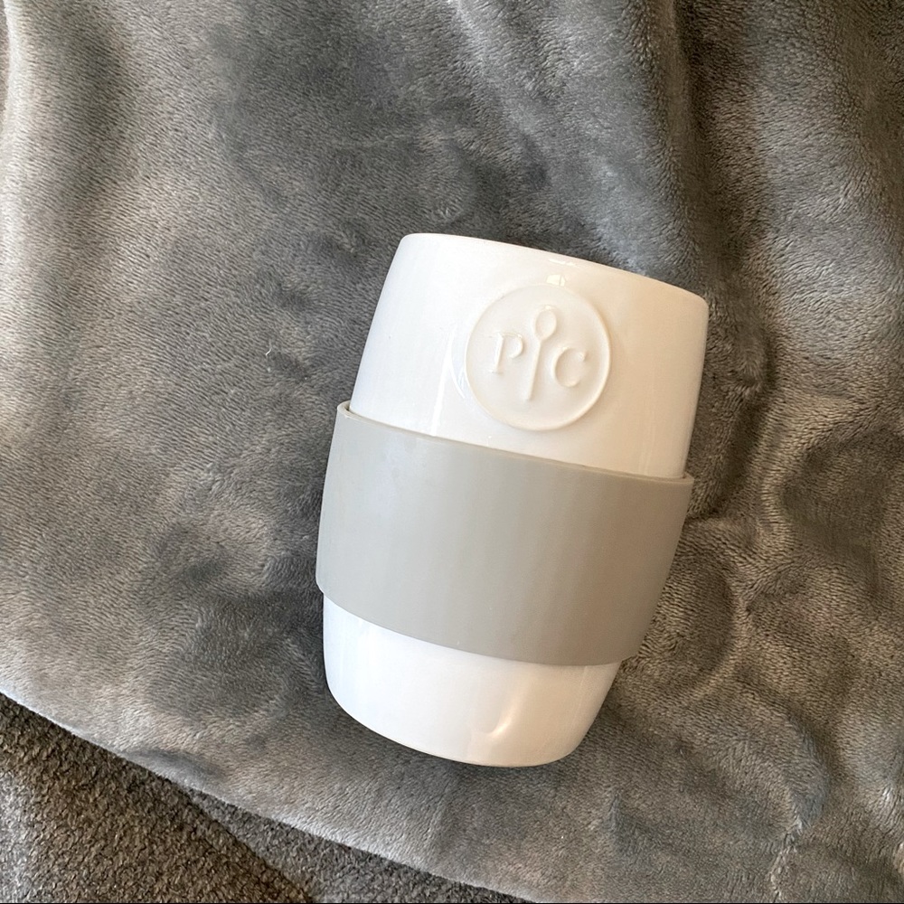 Pampered Chef Ceramic Utensil Holder with Silicone Sleeve. (Egg Cooker)